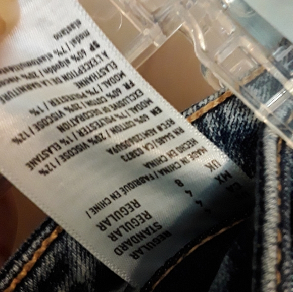 American Eagle Distressed Denim Jeans 4 - Picture 11 of 13